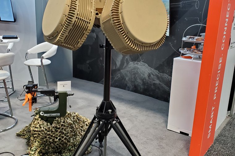 SMASH Hopper LRCWS Integrated With RPS-42 MHR Radar