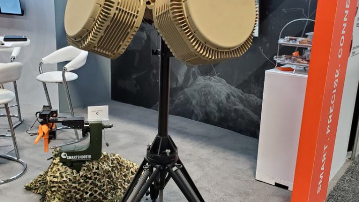 SMASH Hopper LRCWS Integrated With RPS-42 MHR Radar
